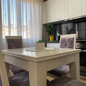 https://new-apartment-tirana.hotels-in-tirana.com